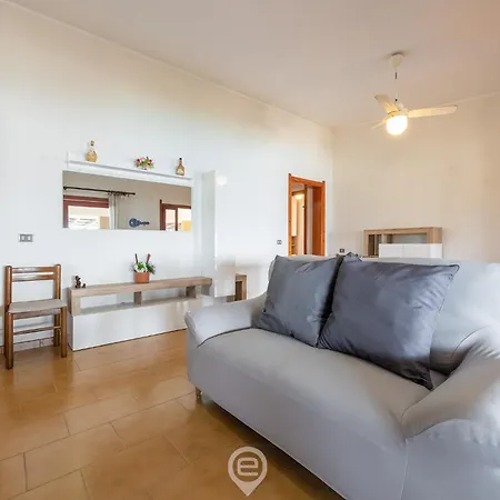Enchanting Seaview Getaway بيت للعطل
