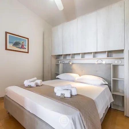 בית נופש Enchanting Seaview Getaway *