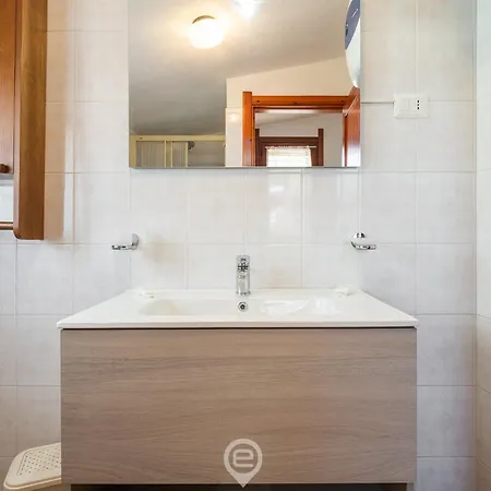 Enchanting Seaview Getaway Tatil Evi *