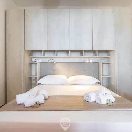 Tatil Evi Enchanting Seaview Getaway Torre delle Stelle
